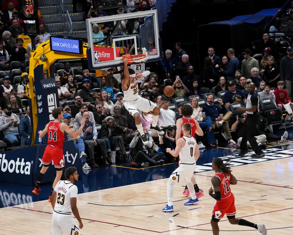 攻势, 面占据场上 攻势, 面占据场上