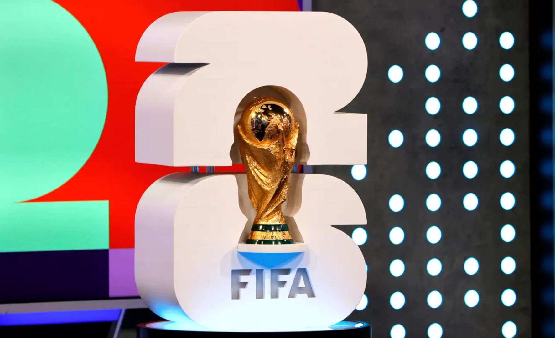 最开始加入, 男足 最开始加入, 男足